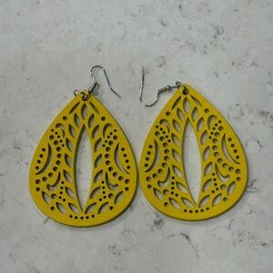 Chic Yellow Teardrop Earrings